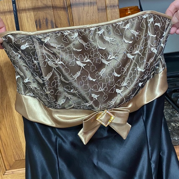 Jessica McClintock Full Length Prom/Party Dress - Picture 2 of 5